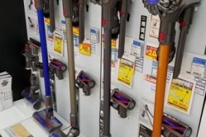 コードレススティック掃除機の選定が悩ましい。日立かなぁ。でもダイソンも捨てがたい